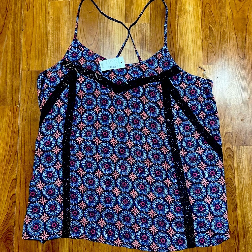 🆕 NWT Maurices Navy and Coral Floral Camisole
